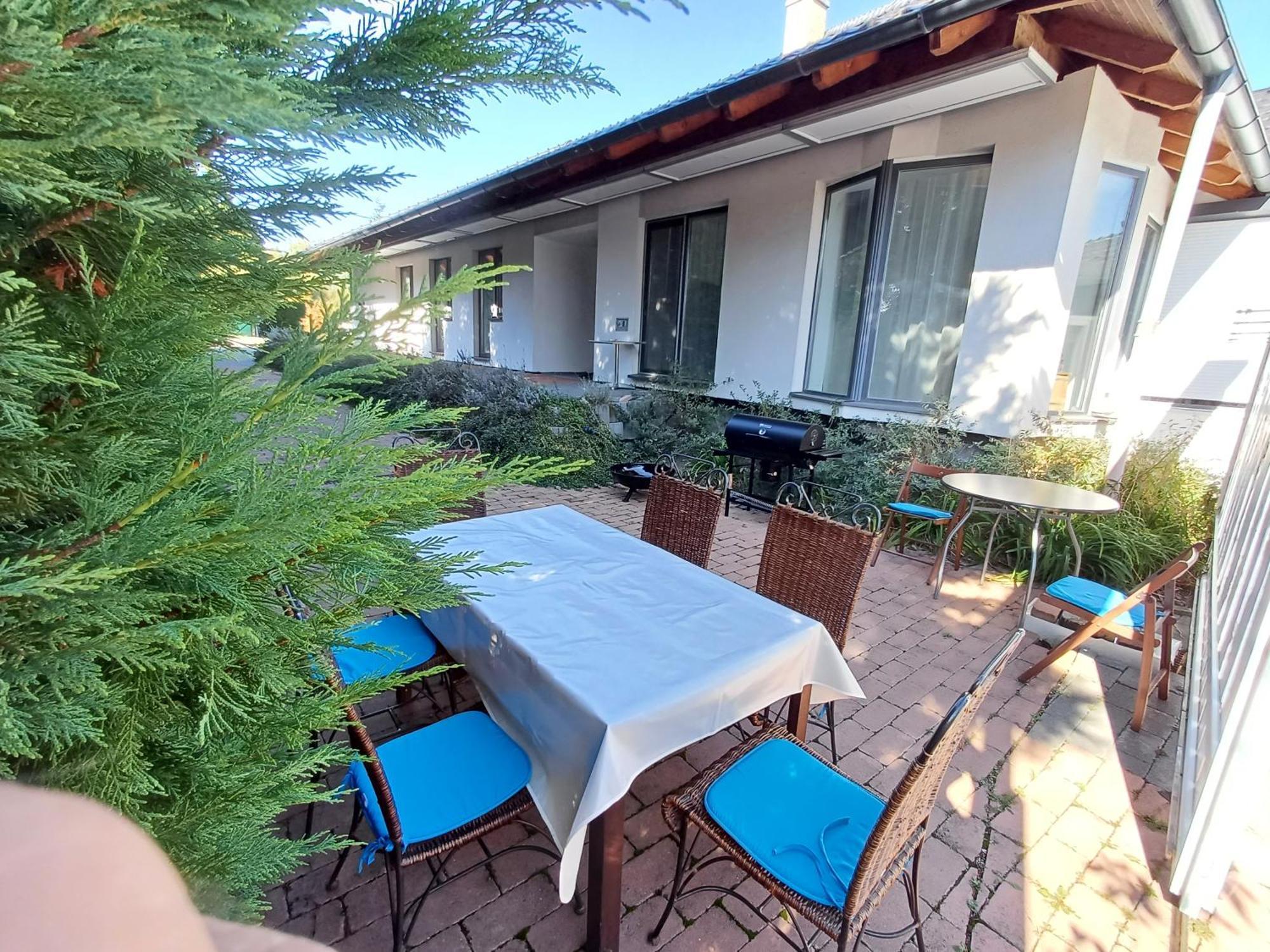 Villa Vamus Vendeg- Es Rendezvenyhaz Vamosszabadi Exterior foto